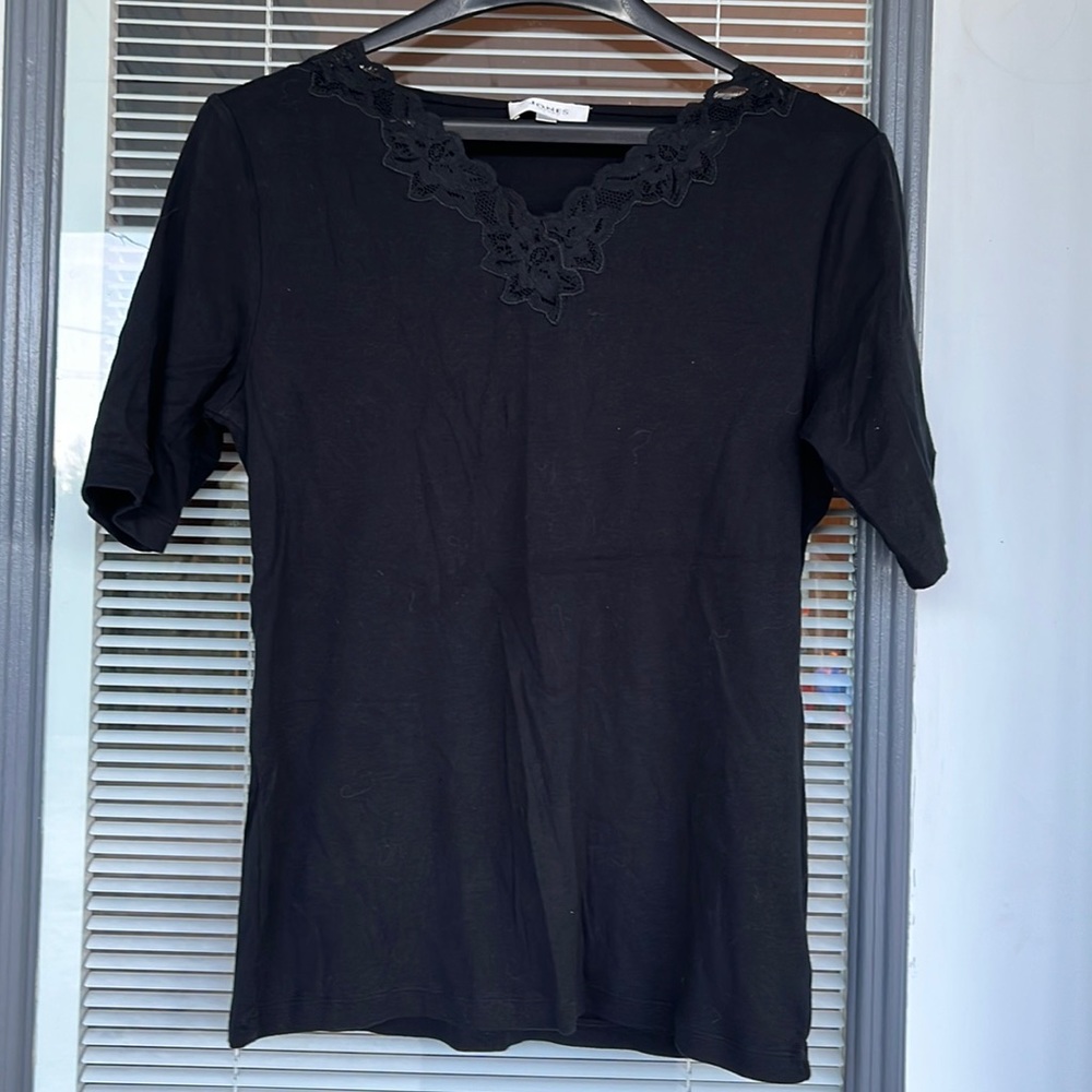 Jones Sport Medium Black T Shirt